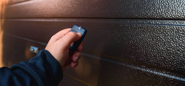 automatic door opener with remote control in Madera Acres