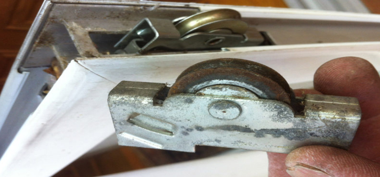 screen door roller repair in Madera Acres